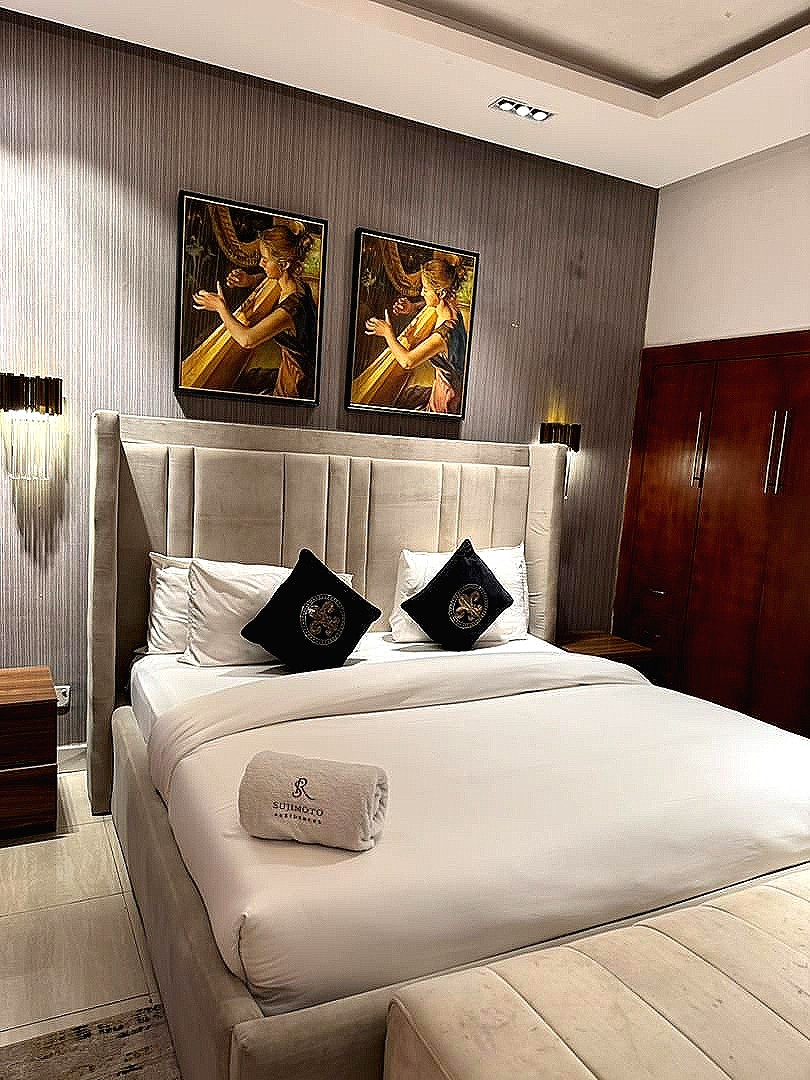 Upscale 3-Bedroom Apartment in Ikoyi — photo 8
